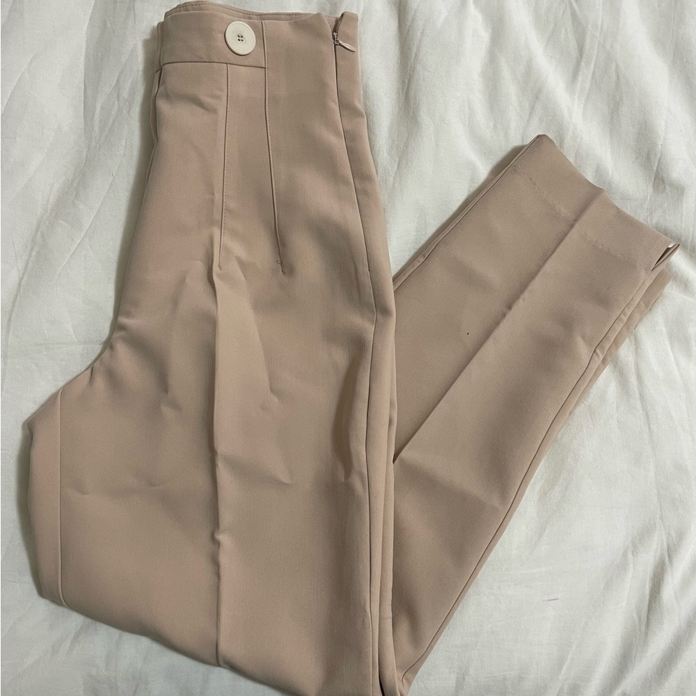 Zara Slacks/ Trousers- BRAND NEW, NEVER WORN, WITH TAGS